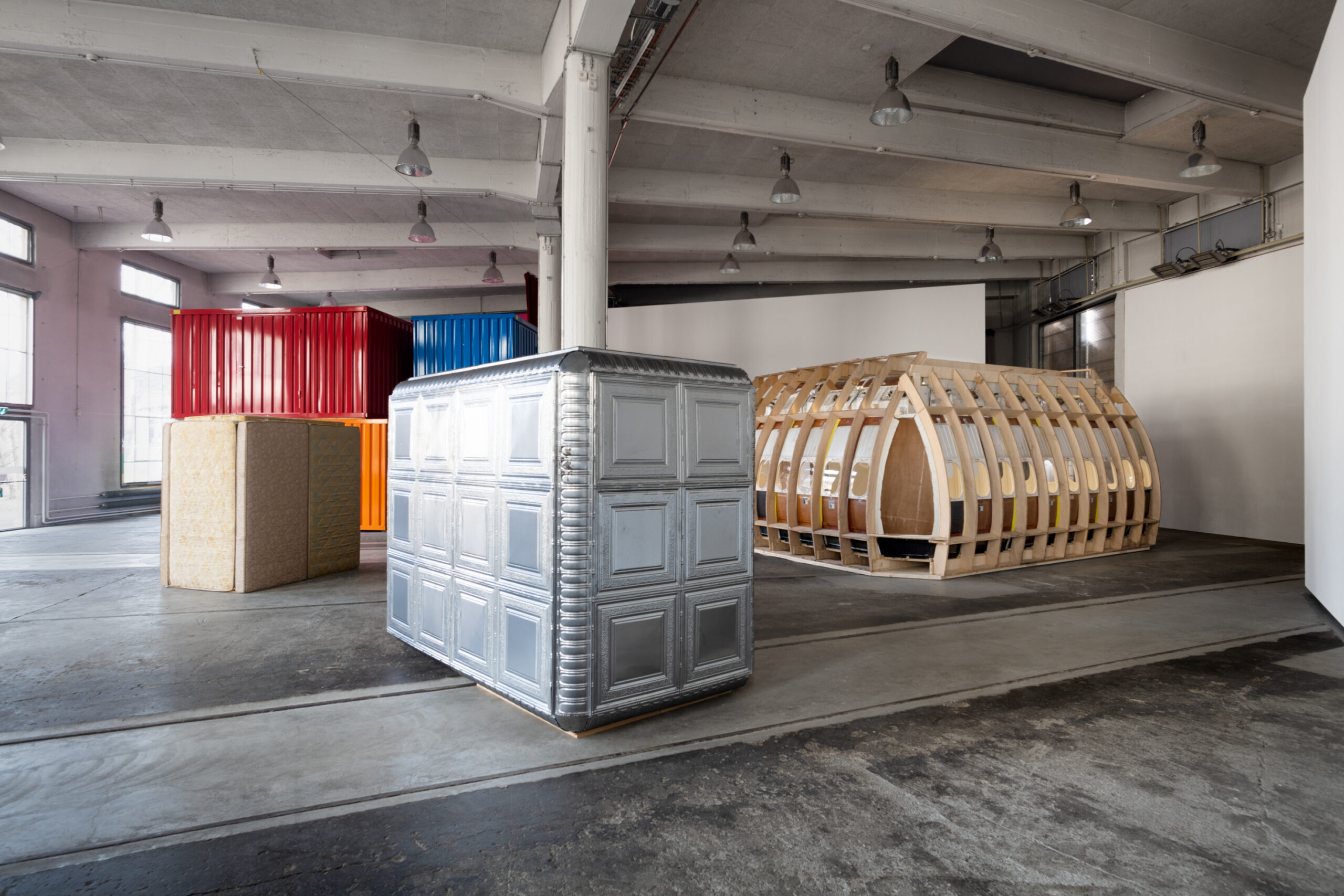 11_citta-irreale-installationsansicht-lokremise-st-gallen-foto-sebastian-stadler